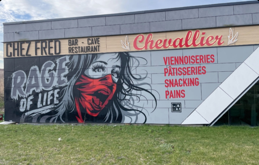 Signalétique extérieure pour la boulangerie Chevallier de Bezannes.